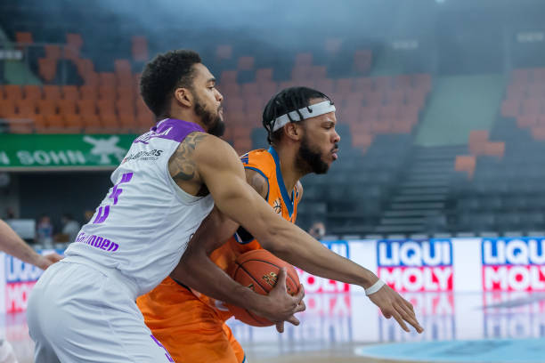 进球让观众 进球让观众