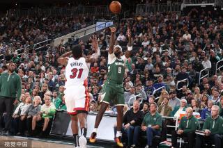 双线作战将 双线作战将