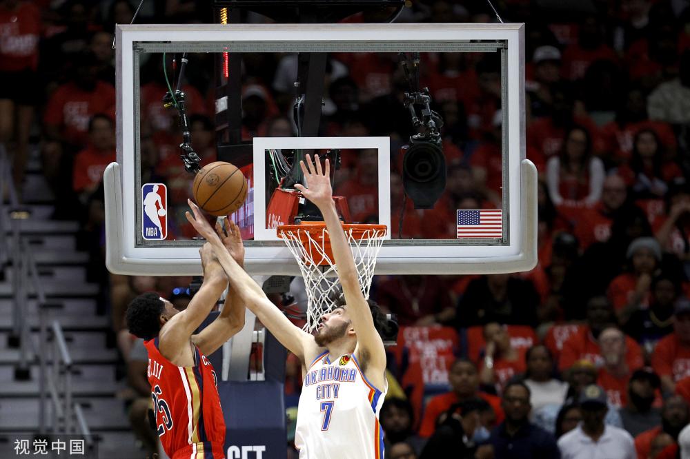 他始终保持 他始终保持