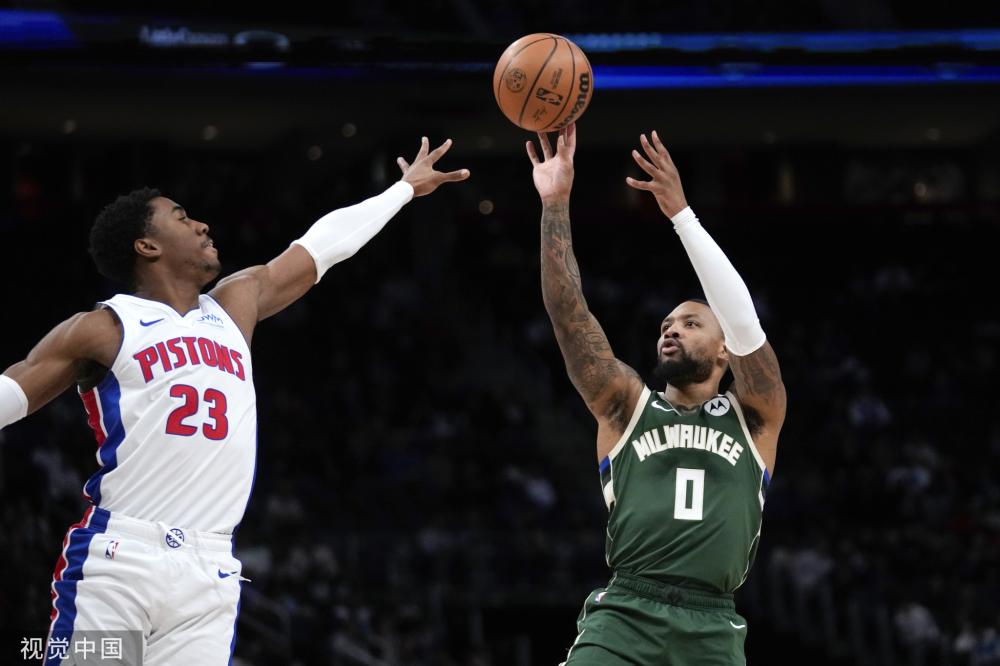 [CBA]付豪送出助攻 王岚嵚底角三分张手就有.