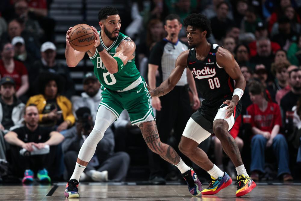 家底不足！队记：尼克斯没有足够资产交易来字母哥 得到大桥唐斯已基本用完