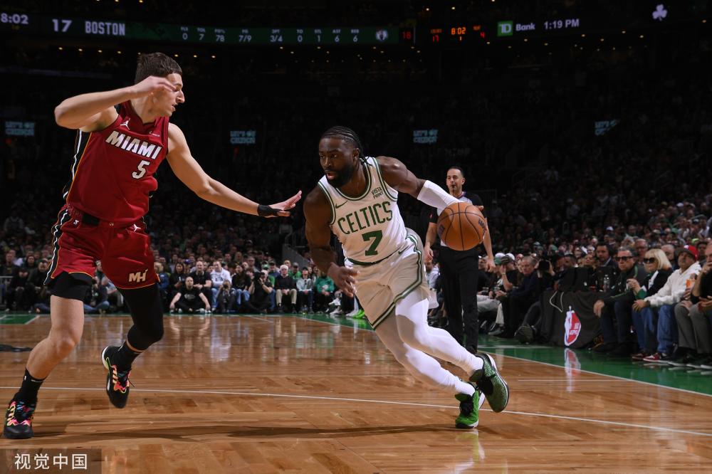 森保一：球队需提升抗压能力，希望球员回到俱乐部能继续成长.