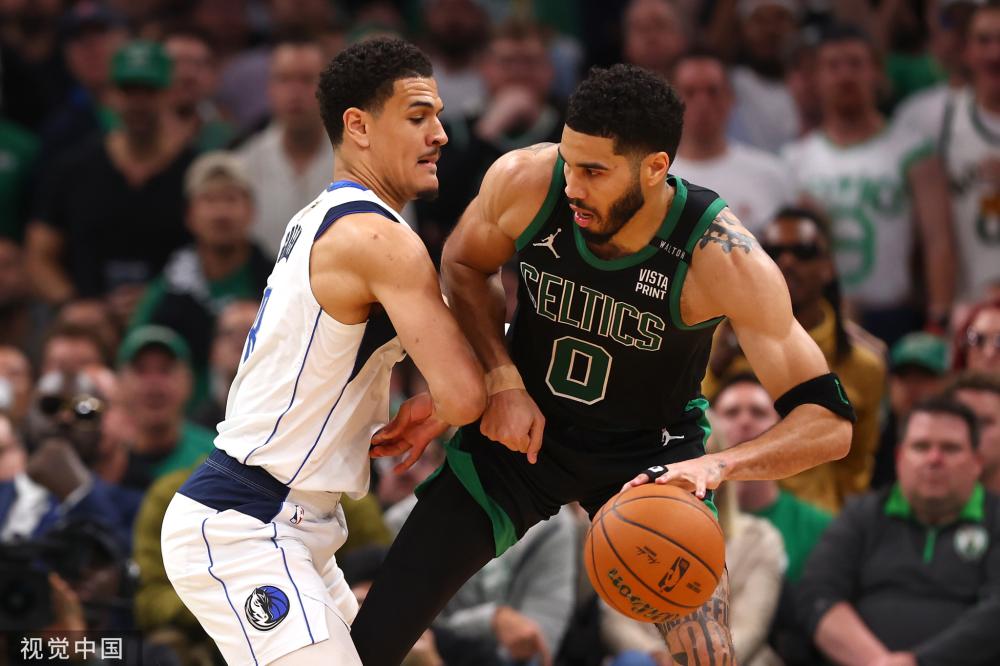 的更广泛思 的更广泛思